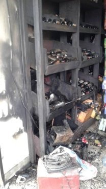 Incendie au marché Mboppi  La cave de Martine lodjio ravagée par les flammes