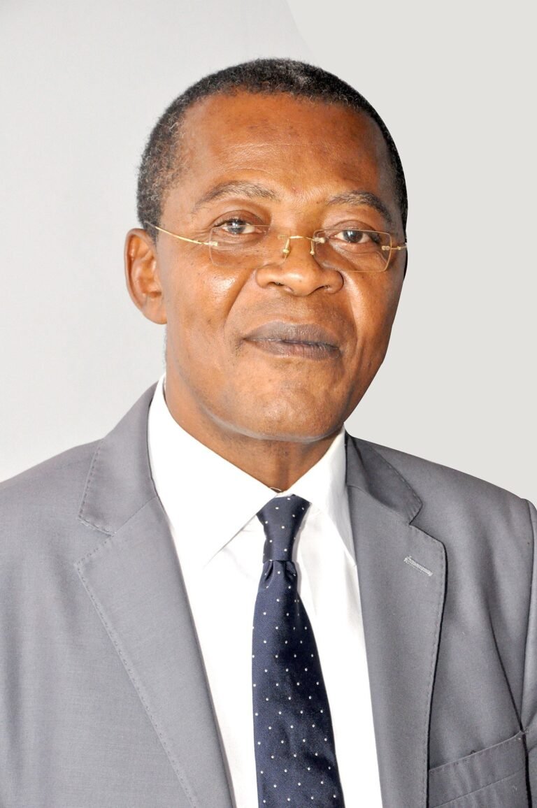Université de Douala : Pr.Magloire Ondoa a officiellement pris fonction
