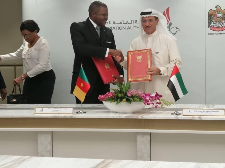 Échanges commerciaux :                                                                               Le Cameroun signe un accord aérien avec les Émirats