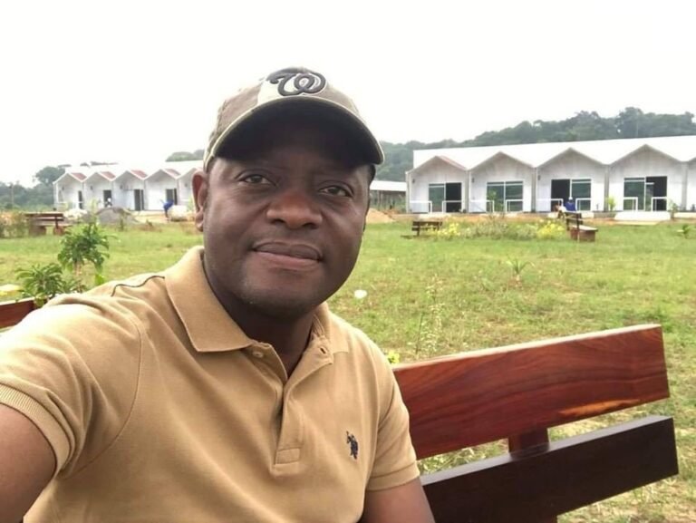 Gustave NKONGA PUGA :                                                                                     Le Révolutionnaire Vert