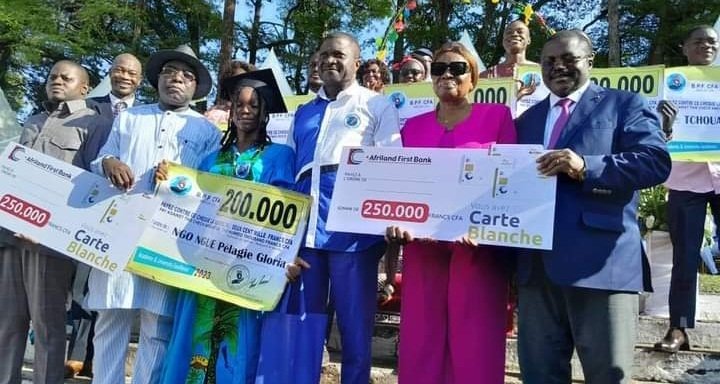 6ème Edition Excellence Scolaire et Universitaire en Sanaga Maritime : La Fondation "La Main Tendue" prime 531 lauréats