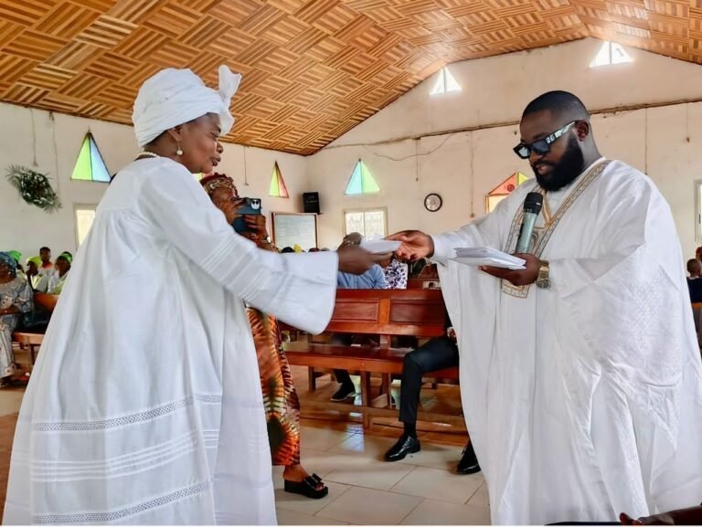 plus de 2 millions mobilisés à l’initiative de Farel NKEN pour la construction d’un logement d’astreinte à la paroisse CEBEC Centre de Nkongsamba